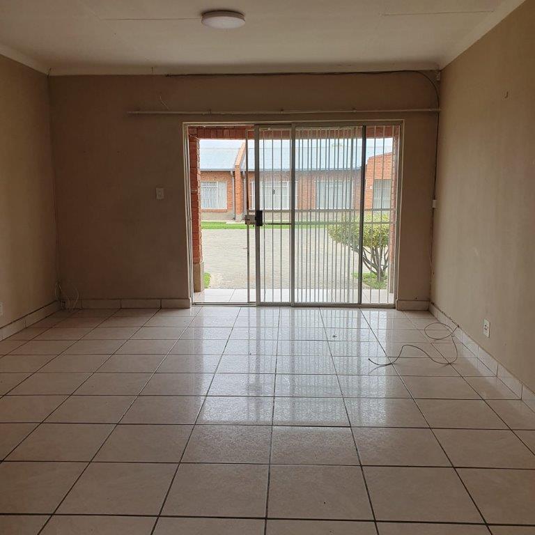 2 Bedroom Property for Sale in Ladybrand Free State
